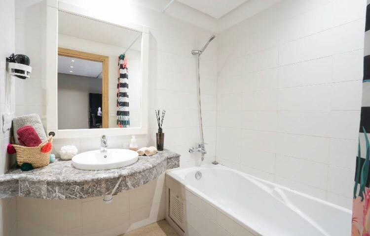 Luxurious&Elegant Flat Apartment Casablanca Bagian luar foto